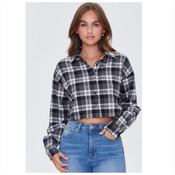 Forever 21 Cropped Plaid flannel Black and White Shirt Top Blouse Small - Picture 1 of 8
